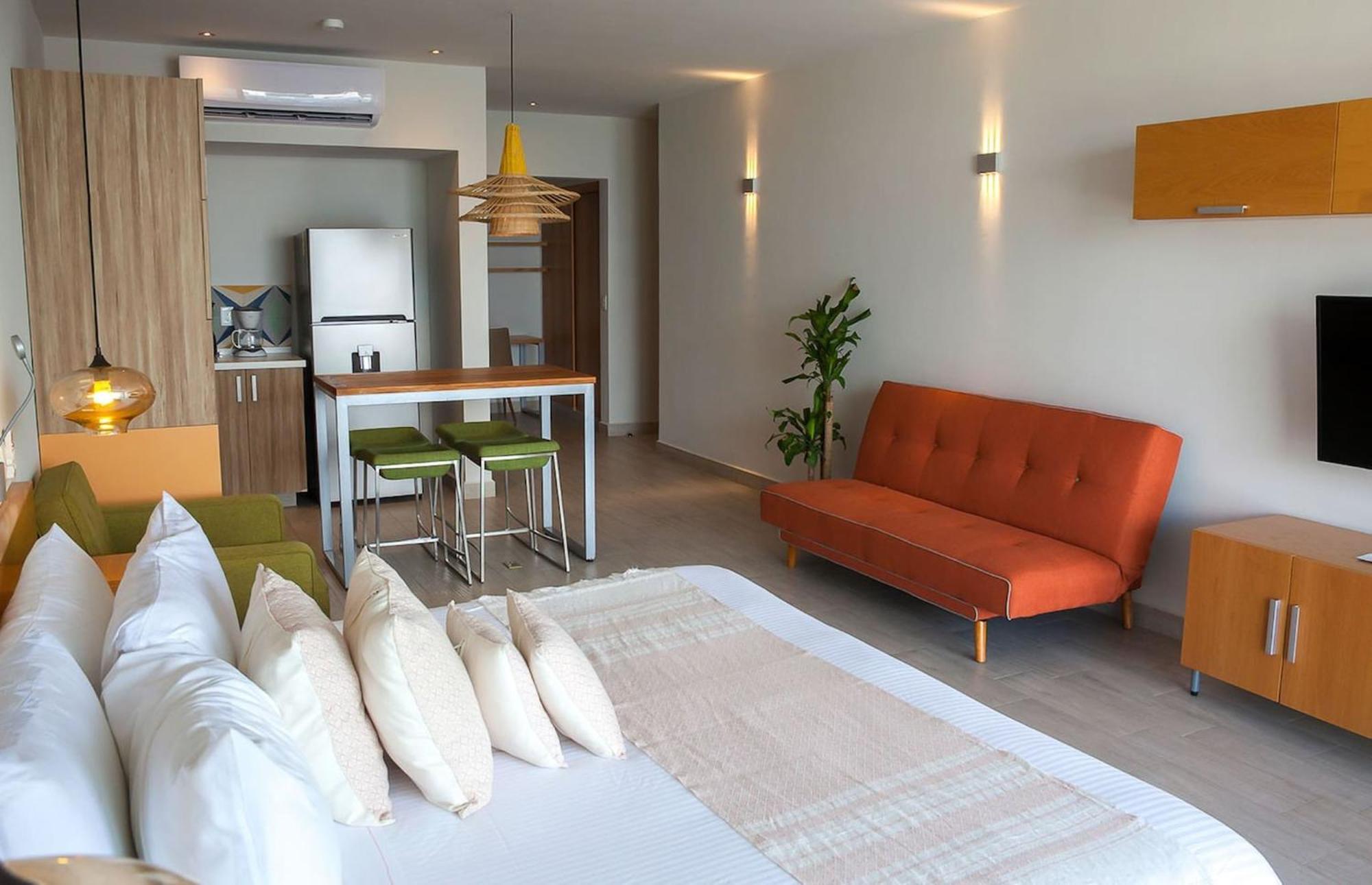 Opal Suites Apartments Плая дел Кармен Екстериор снимка
